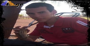 Hugocezar 27 years old I am from Dourados/Mato Grosso do Sul, Seeking Dating Friendship with Woman